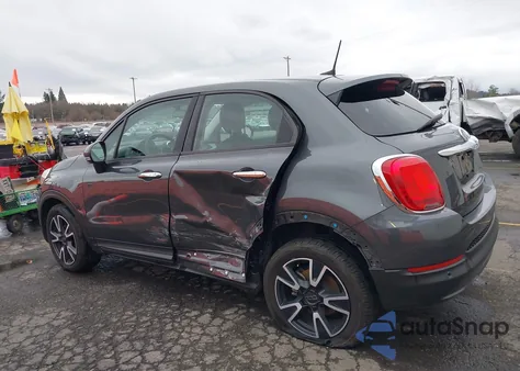 2018 Fiat 500X Pop Fwd z USA, uszkodzony, nr VIN ZFBCFXAB5JP681952